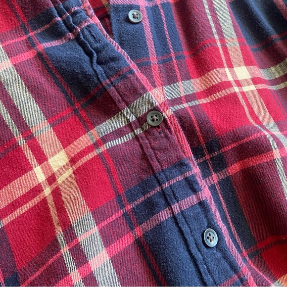 Uniqlo Plaid Flannel Button Down Shirt - Red - Picture 4 of 9